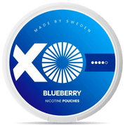 Front view of a can of XO Blueberry 4mg nicotine pouches