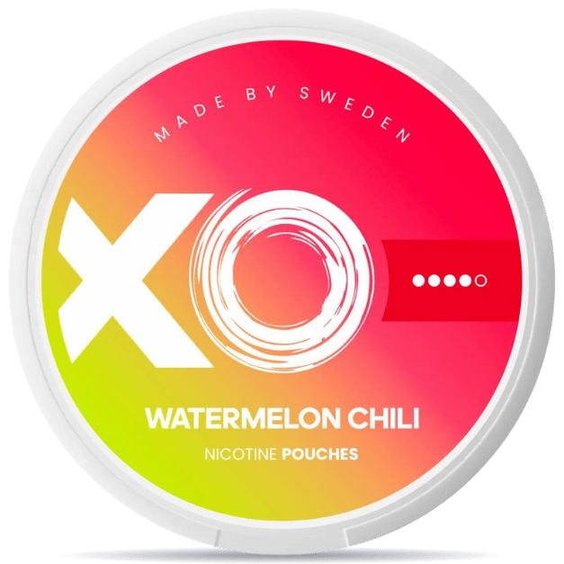 Front view of a can of XO Watermelon Chili 4mg nicotine pouches